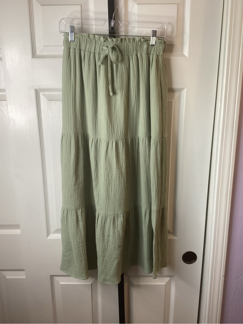 Very J Sage Green Tiered Midi Skirt, size Small, NWT